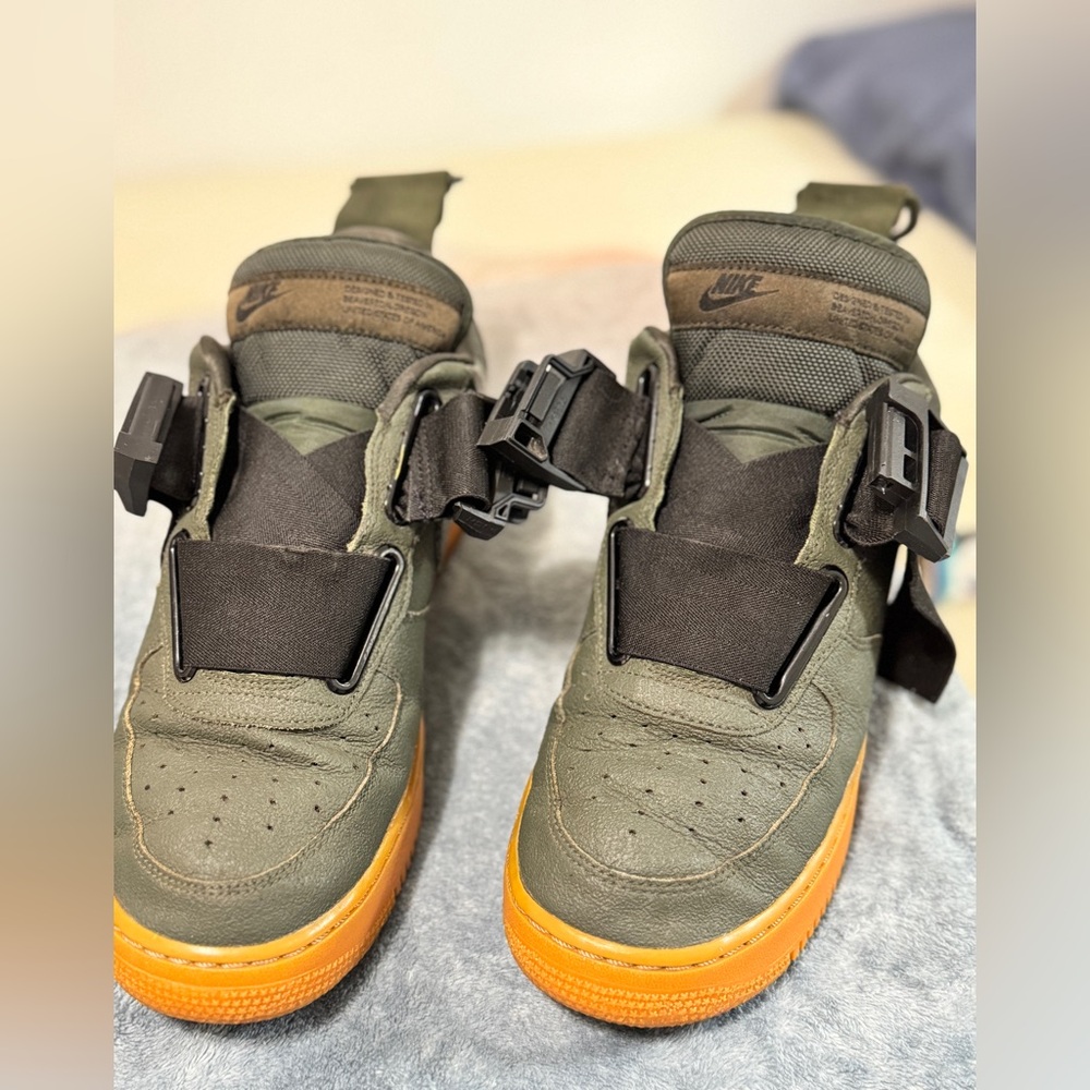 Nike Air Force One 2018 Men’s size 9.5 - Picture 3 of 6